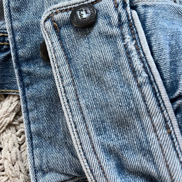 Abercrombie & Fitch Vintage Distressed Light Blue Short Denim Jacket Trucker Med - Picture 8 of 14